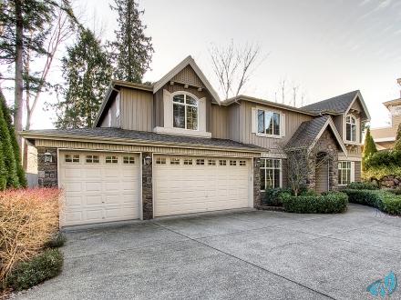 Exceptional home close to the lake!